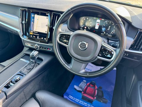 Volvo S90 2.0 T4 Momentum Plus Auto Euro 6 (s/s) 4dr 44