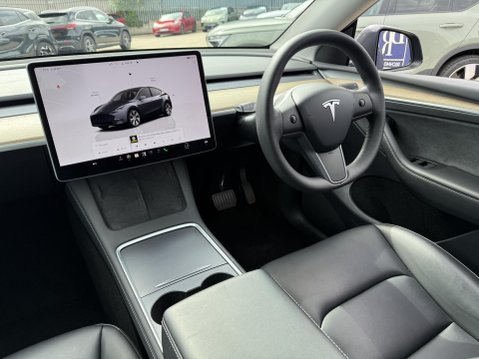 Tesla Model Y SUV 5dr Electric Auto RWD (346 ps) 29
