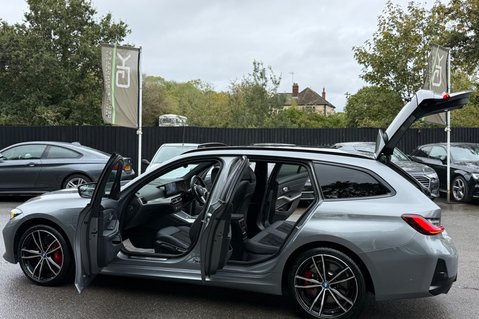 BMW 3 Series 330E M SPORT -VAT Q -DRIVING ASSISTANT PRO -PAN ROOF -H/K -M PRO PACK 19