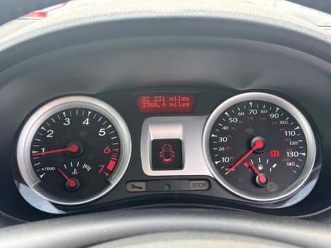 Renault Clio 1.2 TCe Dynamique Euro 4 5dr 11