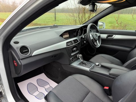 Mercedes-Benz C Class 2.1 C220 CDI AMG Sport G-Tronic+ Euro 5 (s/s) 4dr 39