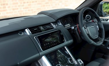 Land Rover Range Rover Sport 5.0 SVR 17