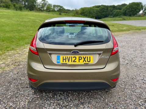 Ford Fiesta ZETEC 4