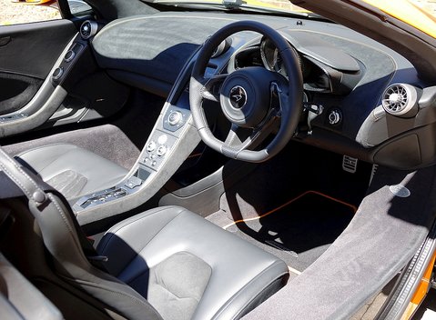 McLaren MP4-12C Spider 17