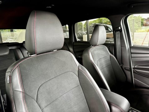 Ford Kuga 1.5T EcoBoost ST-Line Euro 6 (s/s) 5dr 31