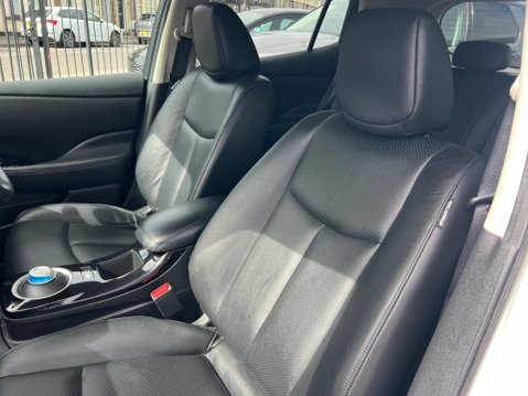 Nissan LEAF 30kWh Tekna Auto 5dr 37