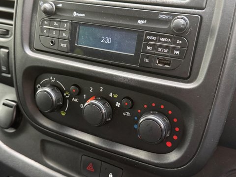 Vauxhall Vivaro 1.6 CDTi 2900 BiTurbo L2 H1 Euro 6 (s/s) 5dr (9 Seat) 10