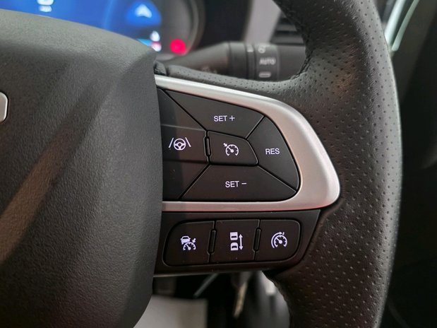 Iveco Daily Daily 2.3 35S16A8 Business Dropside 3750 WB Hi-Matic 21