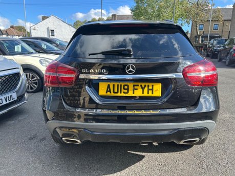 Mercedes-Benz GLA GLA 180 URBAN EDITION 11