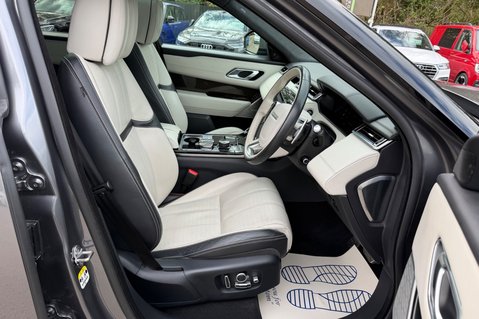 Land Rover Range Rover Velar FIRST EDITION - HUGE SPEC - PAN ROOF -1600W MERIDIAN -AIR SUSPENSION 19