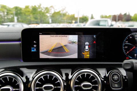 Mercedes-Benz CLA Class CLA 220 AMG LINE PREMIUM PLUS 33