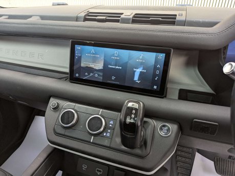 Land Rover Defender 3.0 Defender XS Edition MHEV Auto 4WD 5dr 59