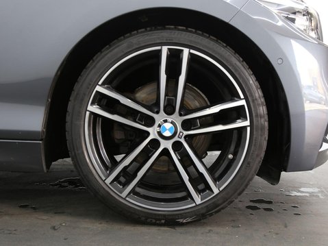BMW 2 Series 2.0 220d M Sport Auto Euro 6 (s/s) 2dr 27