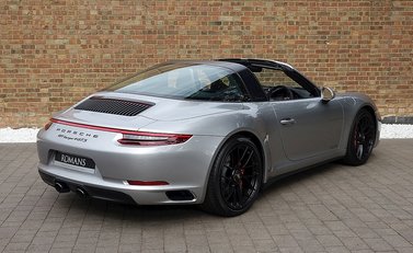 Porsche 911 (991) Targa 4 GTS 3