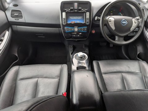 Nissan LEAF 30kWh Tekna Auto 5dr 12
