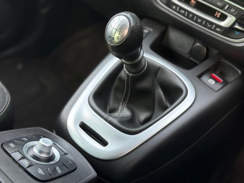 Renault Scenic 1.5 dCi Dynamique Nav Euro 6 (s/s) 5dr 27