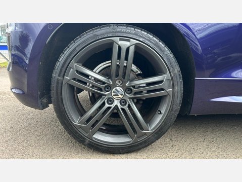 Volkswagen Scirocco 2.0 TDI BlueMotion Tech R-Line Euro 6 (s/s) 3dr 30