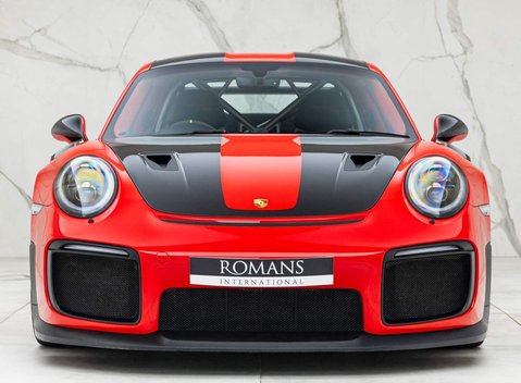 Porsche 911 GT2 RS (991) 26