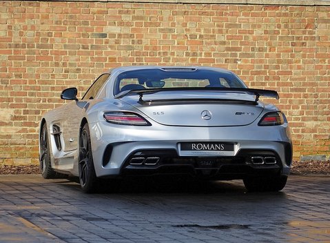 Mercedes-Benz SLS AMG Black Series 13