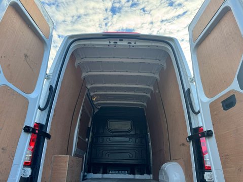 Volkswagen Crafter 2.0 Crafter CR35 Startline TDI 21