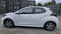 Toyota Yaris 1.5 VVT-h Icon Hatchback 5dr Petrol Hybrid E-CVT Euro 6 (s/s) (116 ps) 6