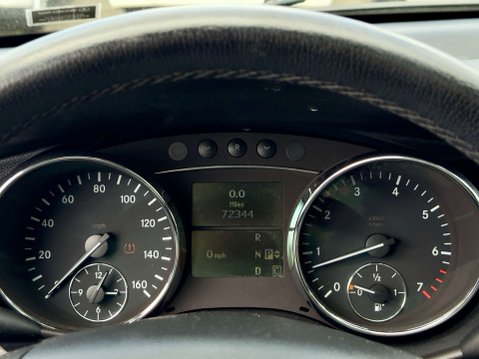 Mercedes-Benz R Class 3.5 R350 SE L MPV 5dr Petrol 7G-Tronic (274 g/km, 272 bhp) 36