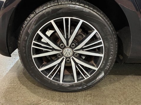 Volkswagen Golf 1.0 TSI BlueMotion Tech SE Nav Euro 6 (s/s) 5dr 35