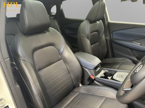 Nissan Qashqai 1.3 DIG-T MHEV Tekna SUV 5dr Petrol Hybrid XTRON Euro 6 (s/s) (158 ps) 11