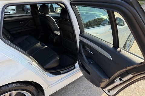 BMW 5 Series 520D M SPORT TOURING 24