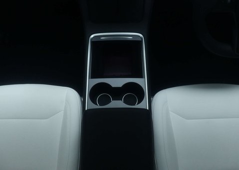 Tesla Model Y Model Y Long Range AWD 4WD 5dr 16