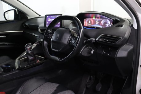 Peugeot 3008 PURETECH S/S ALLURE 5