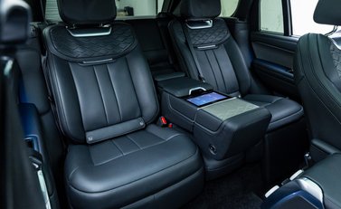 Land Rover Range Rover P530 SV 19