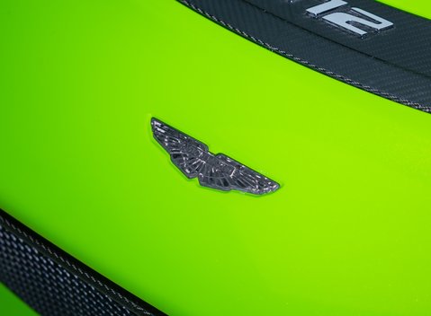 Aston Martin Vantage GT12 28