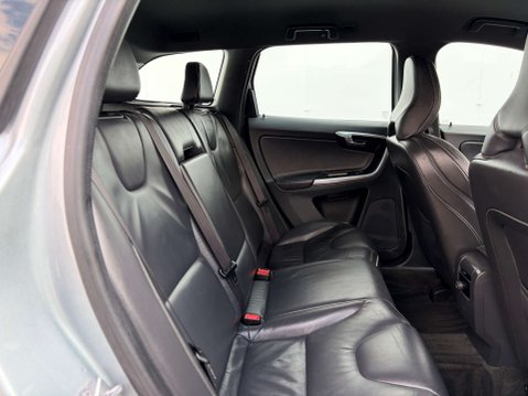 Volvo XC60 2.4 XC60 R-Design Luxury Nav D5 AWD Auto 4WD 5dr 22