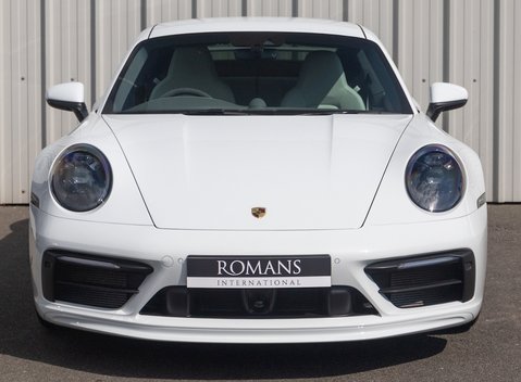 Porsche 911 (992) Carrera 4S 4