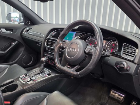 Audi RS4 4.2 FSI V8 Estate 5dr Petrol S Tronic quattro Euro 5 (450 ps) 21