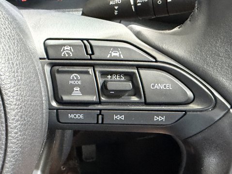 Toyota Yaris Cross PREMIERE EDITION 57