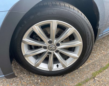 Volkswagen Passat 2.0 Passat SE Business TDI BlueMotion Technology 4dr 3