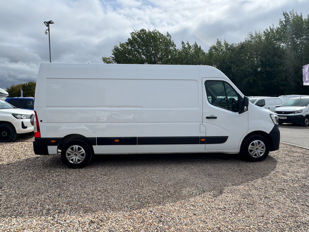 Renault Master LWB L3H2 Medium Roof Business 35 Air Con Sensors EURO 6 5