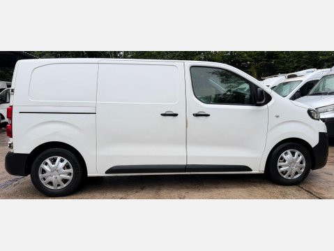 Peugeot Expert 1.6 BlueHDi 1000 Professional Standard Panel Van 6dr Diesel Manual MWB Euro 8