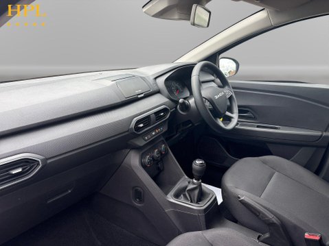 Dacia Jogger 1.0 TCe Essential MPV 5dr Petrol Manual Euro 6 (s/s) (110 ps) 15