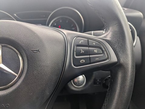 Mercedes-Benz GLA GLA200 SE 22
