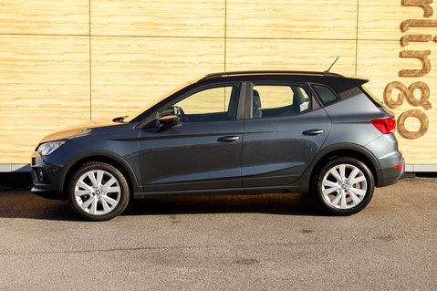 SEAT Arona TSI SE TECHNOLOGY 9