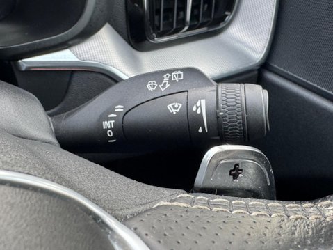 Volvo XC60 2.0 D4 R-Design Auto AWD Euro 6 (s/s) 5dr 48