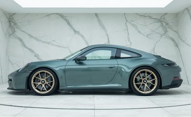 Porsche 911 GT3 Touring (992) 9