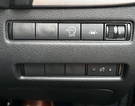 Nissan Qashqai 1.3 Qashqai Acenta Premium DiG-T MHEV 5dr 59