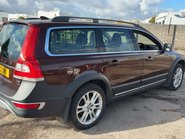 Volvo XC70 2.4 XC70 SE Luxury D5 AWD Auto 4WD 5dr 7