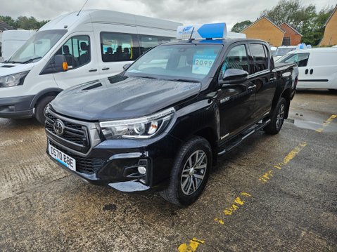 Toyota Hilux INVINCIBLE X 4WD D-4D DCB 3