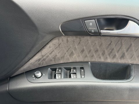 Audi Q7 TDI QUATTRO S LINE PLUS 19