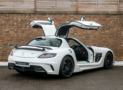 Mercedes-Benz SLS AMG Black Series 7